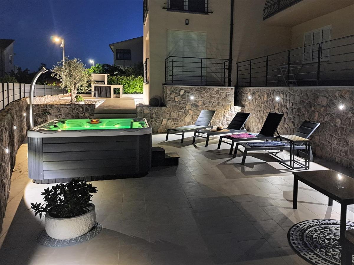 Cosmopolitan Apartments Krk Town Dış mekan fotoğraf